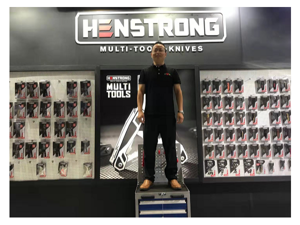 德資企業(yè)考察團(tuán)隊(duì)走進(jìn)工具柜廠家天金岡，實(shí)地考察工廠！