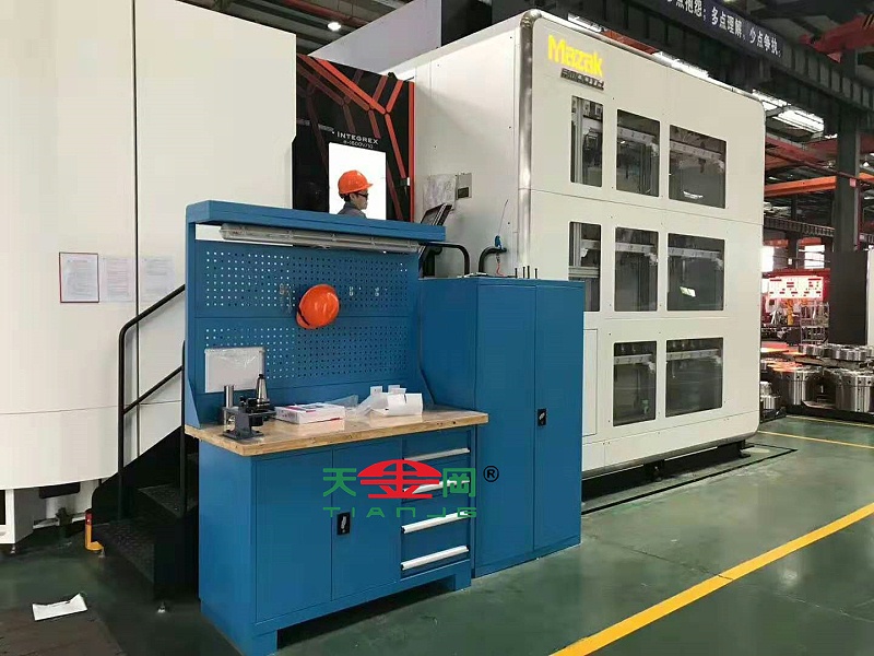 天金岡重型鉗工臺