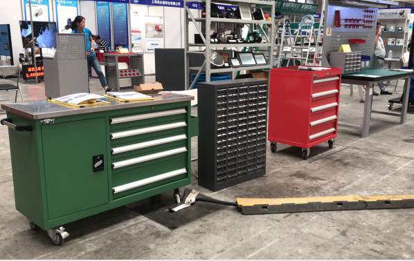 天金岡工業工具柜