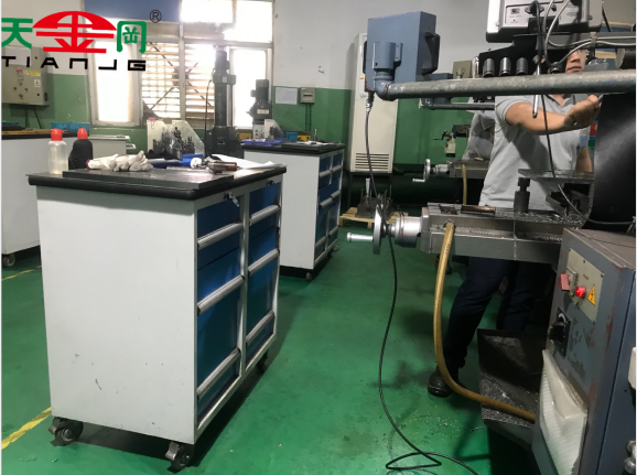 青島工具柜生產(chǎn)廠家，精品打造，一柜用十年【天金岡】