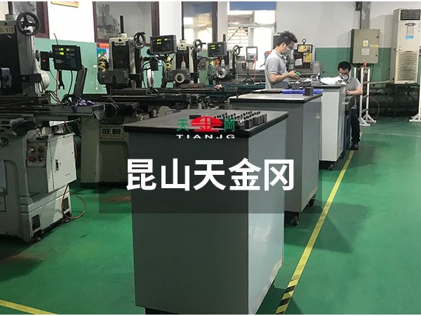 工具柜廠家哪個好，-天金岡告訴你-品質(zhì)鑄就品牌！