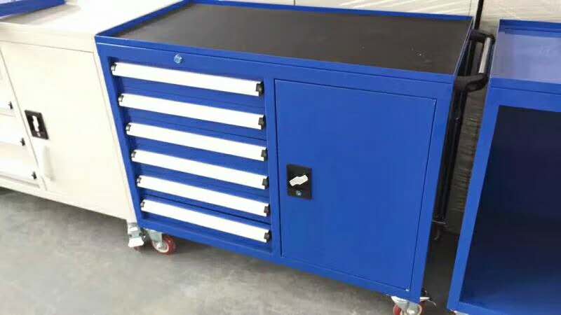 可來(lái)圖定制工具車